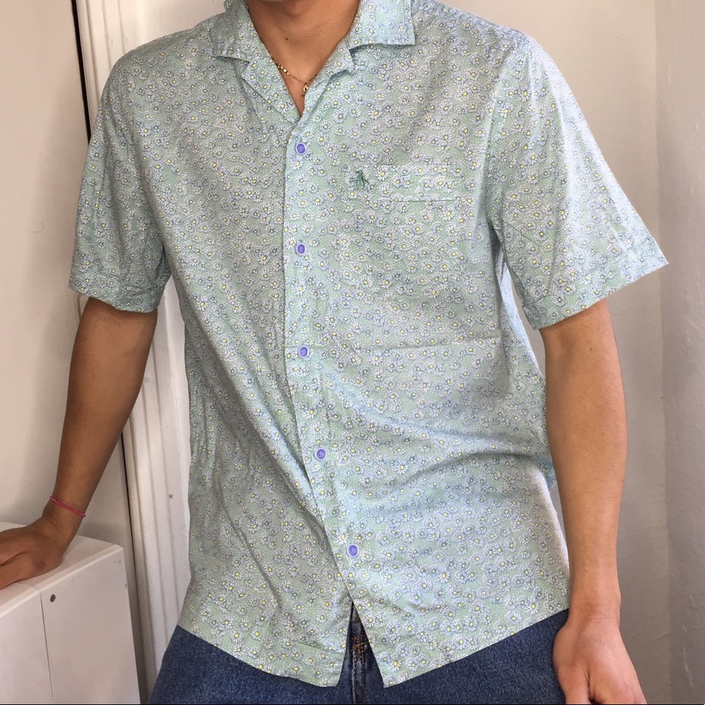Daisy button up